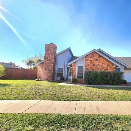 Buy this 3 bed house on 10001 South Drexel Avenue in Oklahoma City, OK 73159