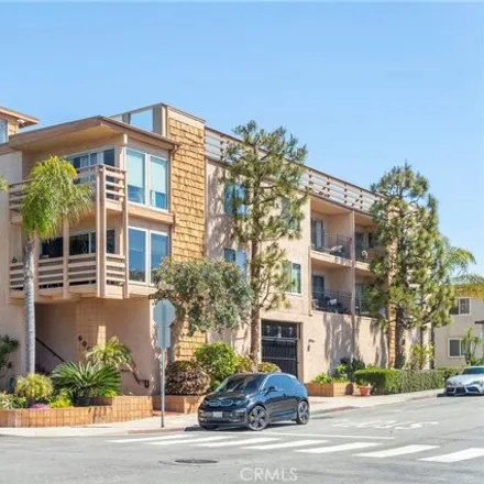 Rent this 1 bed apartment on 6th Street in Hermosa Beach, CA 90254
