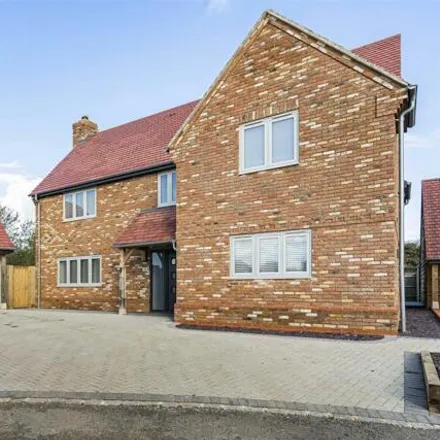 Buy this 5 bed house on Home Farm Close in Ambrosden, OX25 2NP