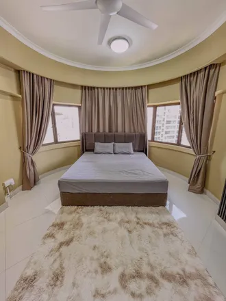 Rent this 5 bed apartment on Villa Puteri Visitors' Carpark in Villa Puteri Slip Road, Sentul