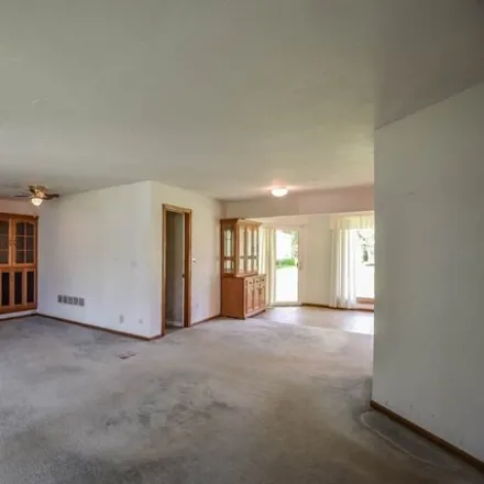 Image 3 - 3448 Rhapsody Lane, New Franklin, OH 44216, USA - House for sale