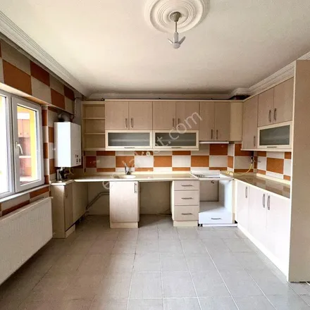 Rent this 3 bed apartment on Yıldırım Eczanesi in Atakent Caddesi, 58050 Sivas Belediyesi