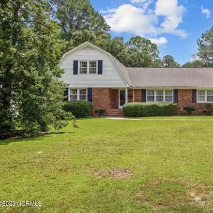 Buy this 5 bed house on Brook Valley Country Club in 311 Oxford Road, Oakhurst