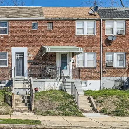 Image 3 - 3026 Grantley Avenue, Baltimore, MD 21215, USA - House for sale