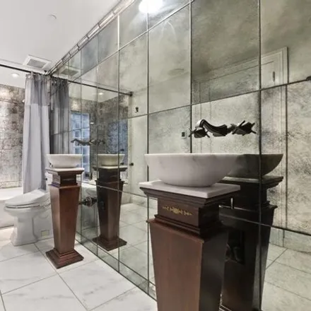 Image 5 - 328 East 30th Street, New York, NY 10016, USA - Townhouse for sale