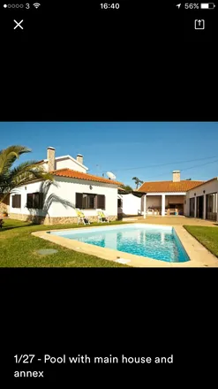 Rent this 6 bed house on Rua Luis de Camões in 2560-586 Torres Vedras, Portugal