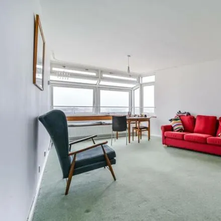 Buy this 1 bed apartment on Park View House in Hurst Street, London