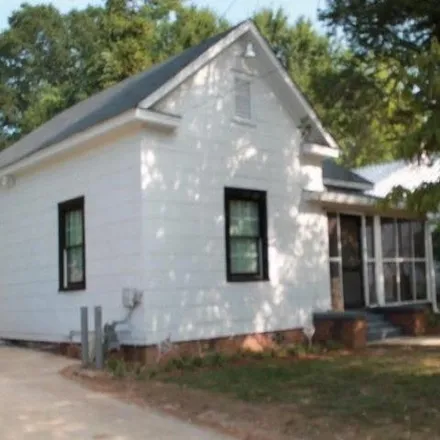 Rent this 3 bed house on 124 North Poplar Street in Athens-Clarke County Unified Government, GA 30601