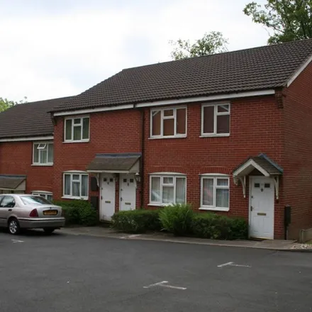 Image 3 - Mark Close, Redditch, B98 7DW, United Kingdom - Apartment for rent