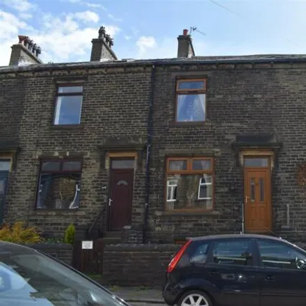 Image 5 - unnamed road, Queensbury, BD13 1BH, United Kingdom - Townhouse for sale