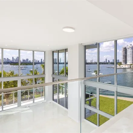 Rent this 5 bed condo on Flamingo Resort Residences in Bay Road, Miami Beach