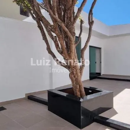 Rent this studio house on Rua Deputado Viriato Mascarenhas in Serra, Belo Horizonte - MG