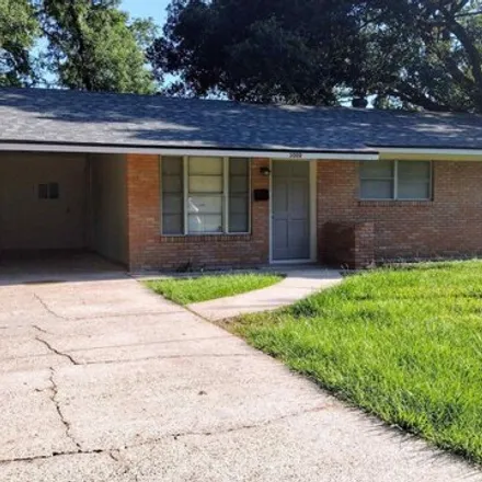 Buy this 3 bed house on 3000 Roosevelt St in Baker, Louisiana