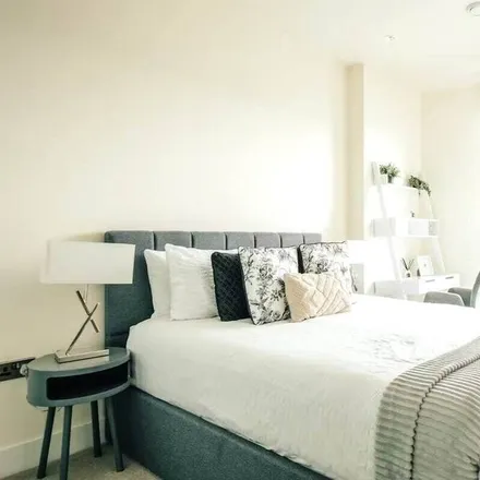 Rent this 3 bed apartment on London in SW8 4BE, United Kingdom