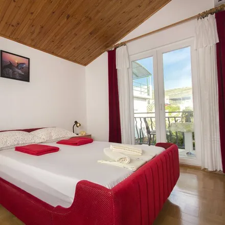 Rent this 4 bed apartment on 22202 Primošten