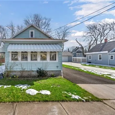 Buy this 4 bed house on 279 William Street in City of Tonawanda, NY 14150