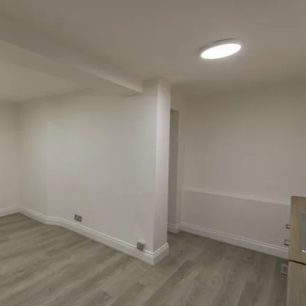 Image 4 - Jervoise Road, Birmingham, B29 5QX, United Kingdom - Apartment for rent