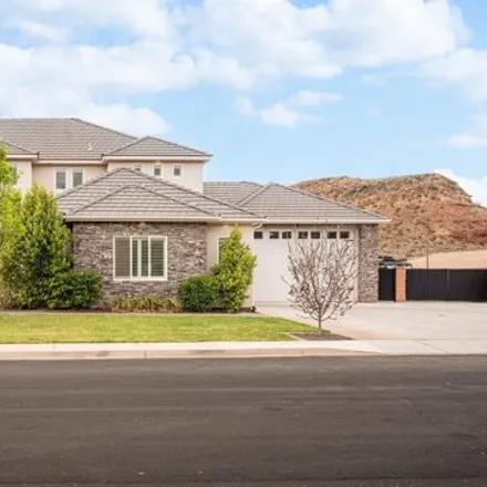 Buy this 7 bed house on 957 East Silver Shadows Drive in Washington, UT 84780
