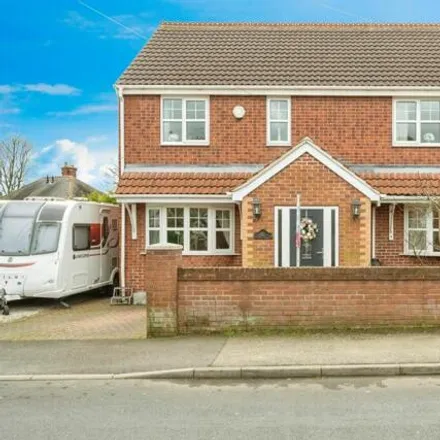 Buy this 4 bed house on Old Road/Daylands Avenue in Old Road, Conisbrough