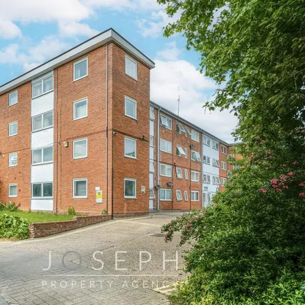 Rent this 2 bed apartment on 165 Norwich Road in Ipswich, IP1 4BW