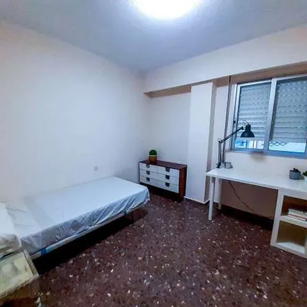Rent this 3 bed apartment on Calisthenics park in Avinguda de Blasco Ibáñez, 46022 Valencia