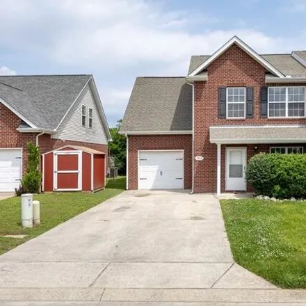 Buy this 3 bed townhouse on 1933 Warmingfield Dr in Murfreesboro, Tennessee