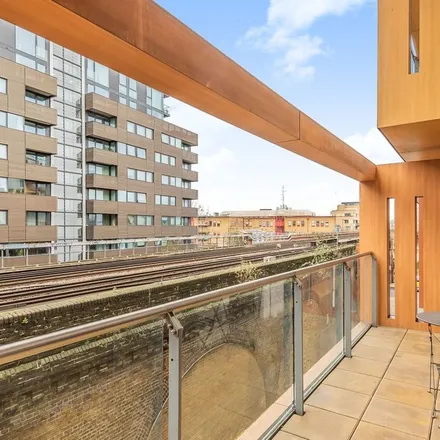Rent this 2 bed apartment on FareShares in 56 Crampton Street, London