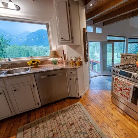 Image 4 - 301 Hillside Lane, Telluride, CO 81435, USA - House for sale