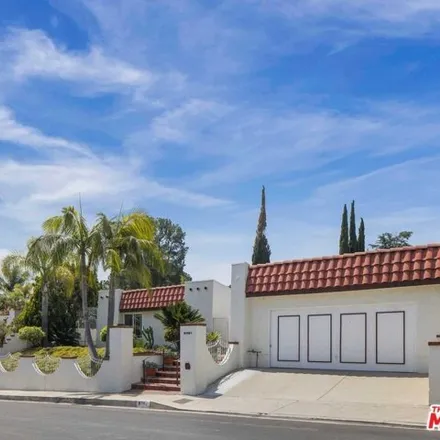 Image 2 - 2381 Hercules Dr, Los Angeles, California, 90046 - House for sale
