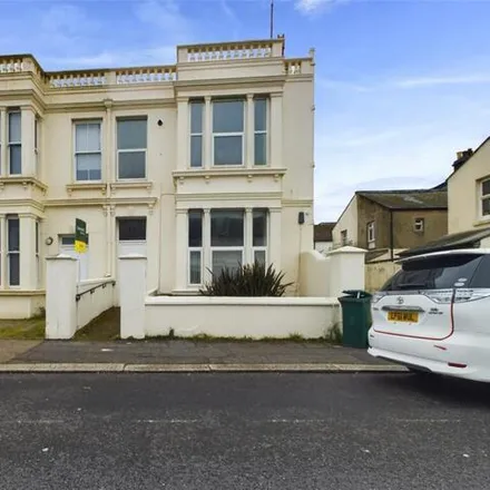 Rent this 2 bed room on 34 Boundary Road in Hove, BN3 4EF