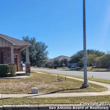 Image 1 - 405 South Jackson Street, Beeville, TX 78102, USA - House for sale