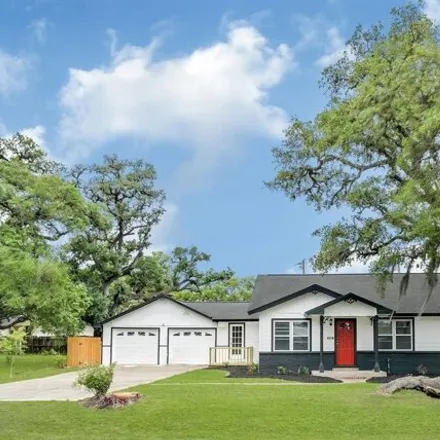 Buy this 3 bed house on Park Drive in Brazoria, TX 77422