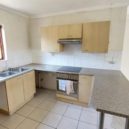 Rent this 2 bed apartment on Miladys in Ferero Avenue, Randpark Ridge