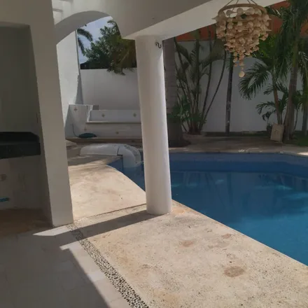 Buy this 11 bed house on Avenida del Sol in Smz 44, 77506 Cancún