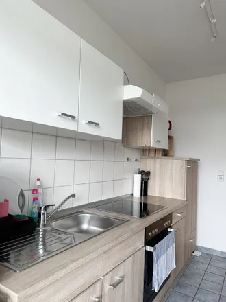 Rent this 5 bed apartment on Paul-Jäkel-Straße 44 in 09113 Chemnitz, Germany