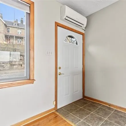 Image 3 - 388 Henderson Street, Pittsburgh, PA 15212, USA - Townhouse for sale