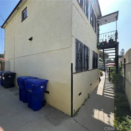 Image 6 - 10327 Stanford Avenue, South Gate, CA 90280, USA - Townhouse for sale
