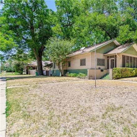 Buy this 2 bed house on 600 North Fannin Avenue in Cameron, TX 76520