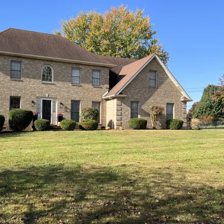 Buy this 4 bed house on 206 Ridgeview Drive in Pulaski County, KY 42503