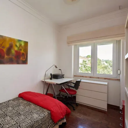 Rent this 3 bed room on Leitaria do Estoril in Rua dos Cedros 2, 2765-272 Cascais e Estoril