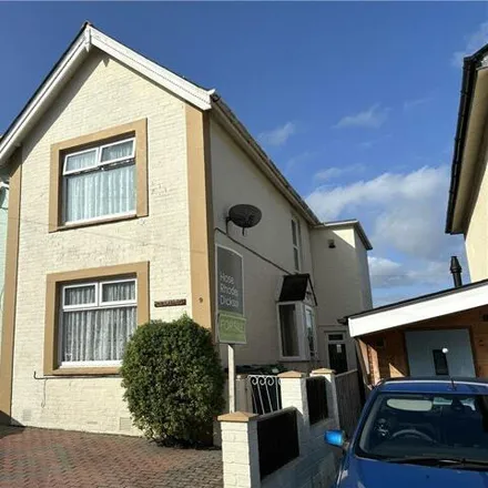 Buy this 3 bed duplex on 13 Hatherton Road in Shanklin, PO37 7NA