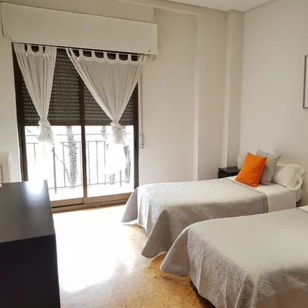 Rent this 1 bed apartment on Madrid in Calle de Jaime I El Conquistador, 6