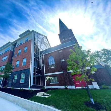 Rent this 2 bed apartment on Zion First Hungarian Lutheran Church in 938 East 4th Street, South Terrace