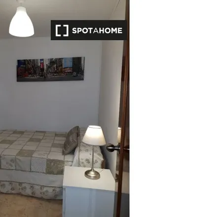 Rent this 3 bed room on Carrer de l'Eucaliptus in 08906 Esplugues de Llobregat, Spain