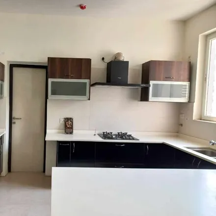Rent this 3 bed apartment on unnamed road in Bagiamau, - 226030