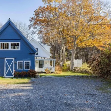 Buy this 5 bed house on 31 Mills Road in Kennebunkport, York County