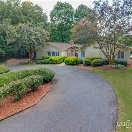Buy this 3 bed house on 6610 Sardis Road in Charlotte, NC 28211