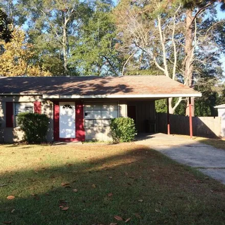 Rent this 3 bed house on 710 Northhill Dr in Hattiesburg, Mississippi