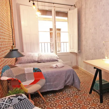 Rent this 4 bed room on Chigabiga in Carrer de Ferran, 08001 Barcelona