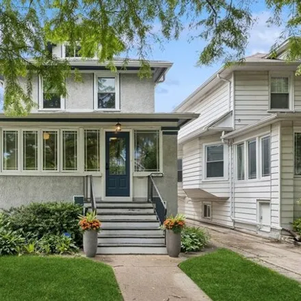 Buy this 3 bed house on 737 South Grove Avenue in Oak Park, IL 60304